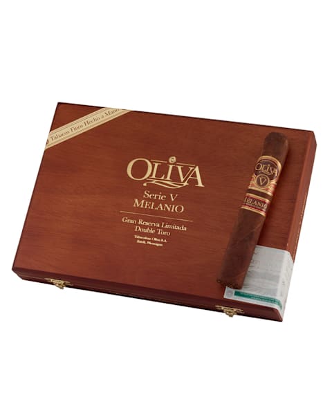Oliva Serie V Melanio Double Toro