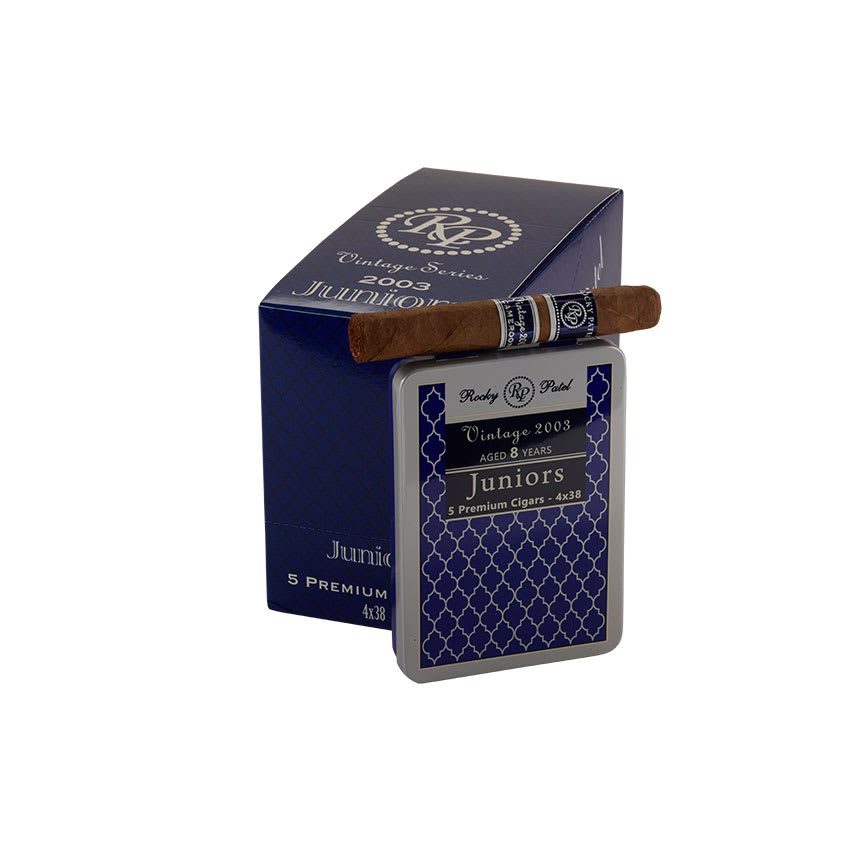 Rocky Patel Vintage 2003 Cameroon Juniors (5)