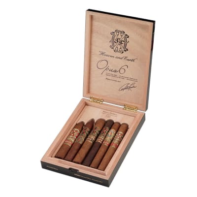 Fuente Fuente OpusX Black Travel Humidor Limited - CI-FFX-TRV5F