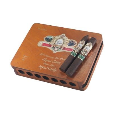 La Galera 80th Anniversary Box Pressed LE Sampler CI-LLS-LE80 La Galera 80th Anniversary Box Pressed LE Sampler-CI-LLS-LE80 - 400