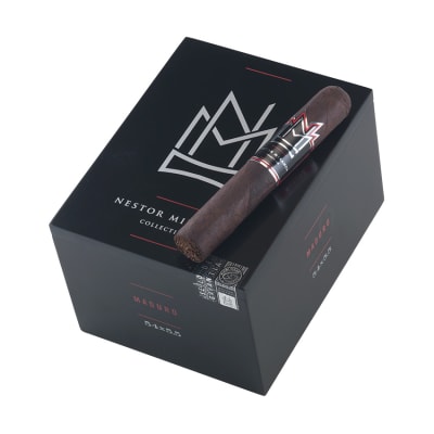 Nestor Miranda Maduro Collection Toro CI-NMM-TORM Nestor Miranda Maduro Collection Toro-CI-NMM-TORM - 400