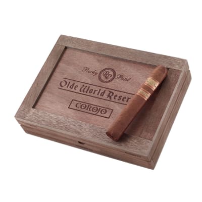 Rocky Patel Olde World Reserve Corojo Robusto - CI-OWC-ROBN
