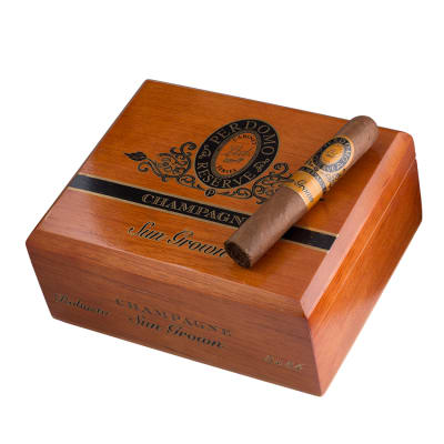 Perdomo Champagne Sun Grown Robusto CI-PCH-ROBN Perdomo Champagne Sun Grown Robusto-CI-PCH-ROBN - 400
