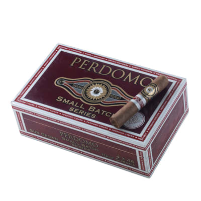 Perdomo Small Batch Sun Grown Corona CI-PS2-CORN Perdomo Small Batch Sun Grown Corona-CI-PS2-CORN - 400