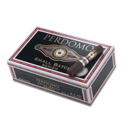 Perdomo Small Batch Maduro Corona CI-PS3-CORM Perdomo Small Batch Maduro Corona-CI-PS3-CORM - 400