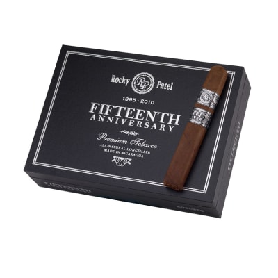 Rocky Patel 15th Anniversary Robusto CI-R15-ROBN Rocky Patel 15th Anniversary Robusto-CI-R15-ROBN - 400
