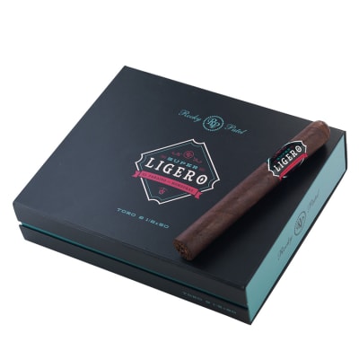 Rocky Patel Super Ligero Toro CI-RSL-TORM Rocky Patel Super Ligero Toro-CI-RSL-TORM - 400