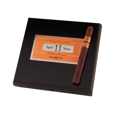 Rocky Patel Vintage 2006 Churchill CI-V26-CHUM Rocky Patel Vintage 2006 Churchill-CI-V26-CHUM - 400